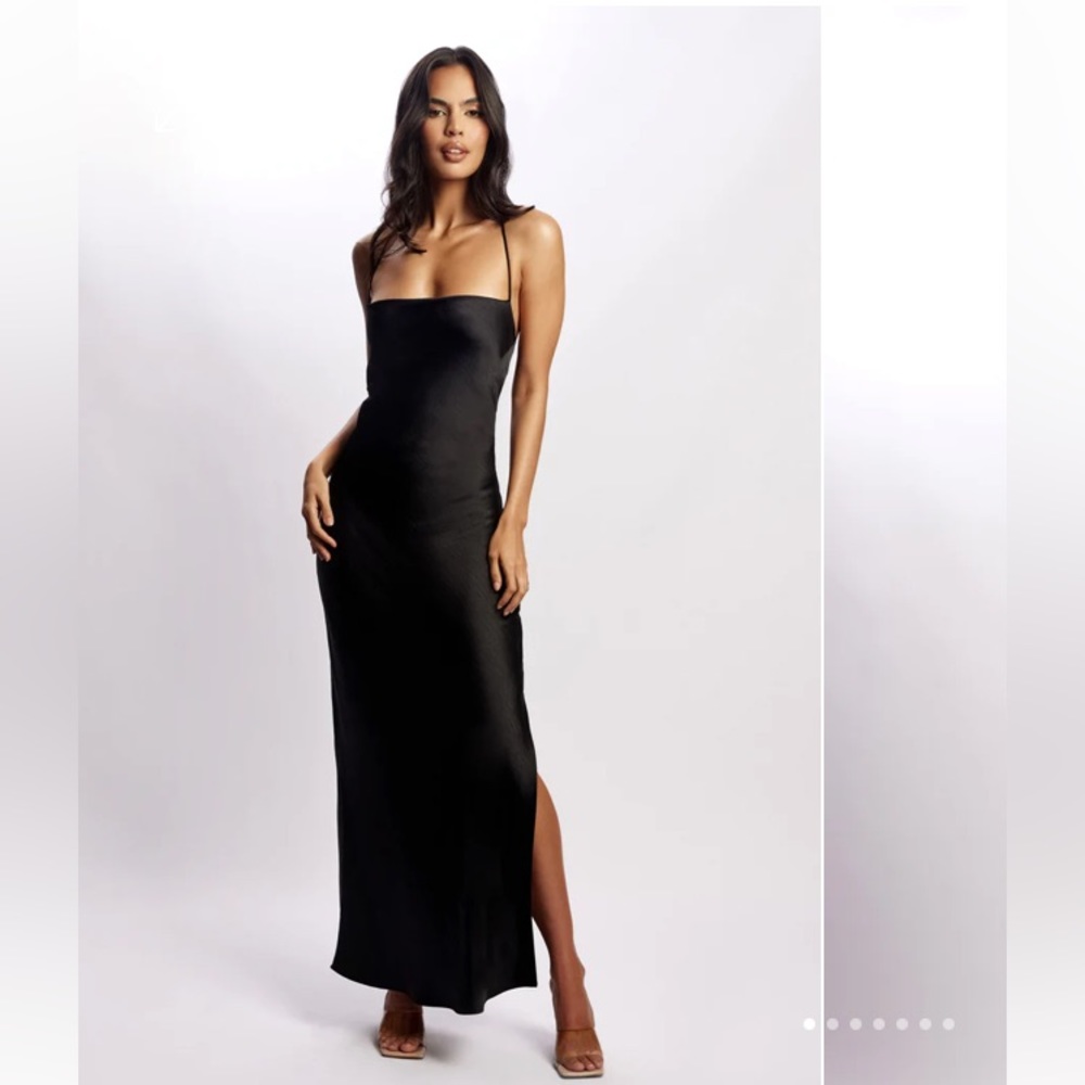 Meshki SYDNEY
Straight Neck Slip Maxi Dress